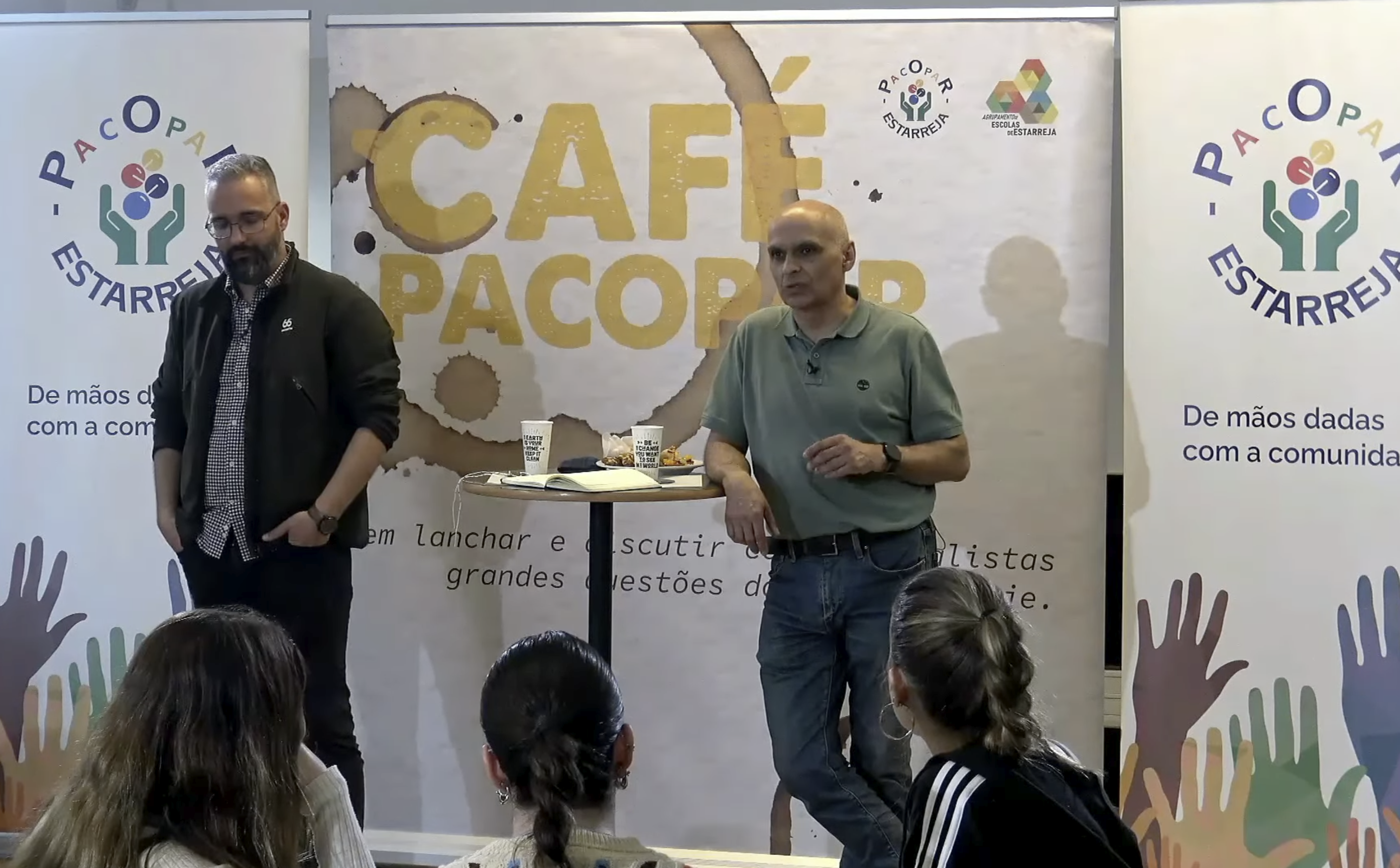 Novas iniciativas de diálogo e participação